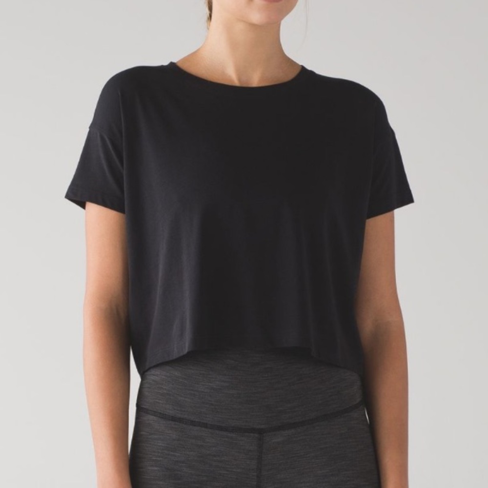 Lululemon Cates Crop Tee
Black